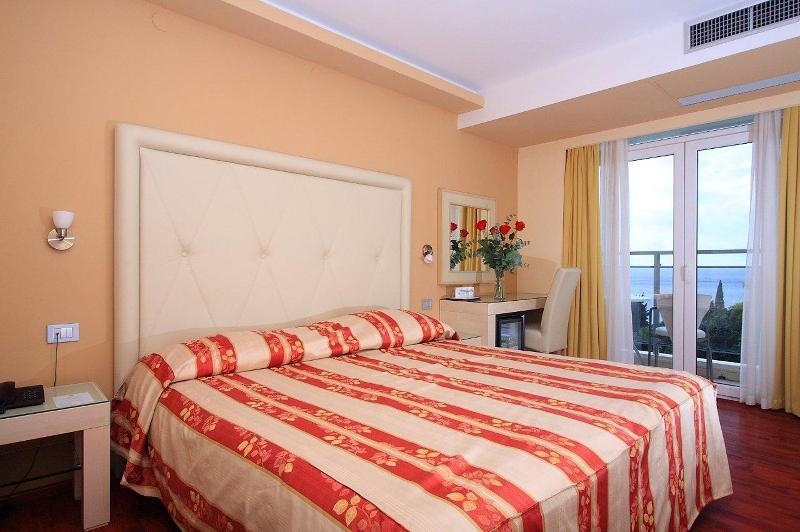 Grand Park Hotell