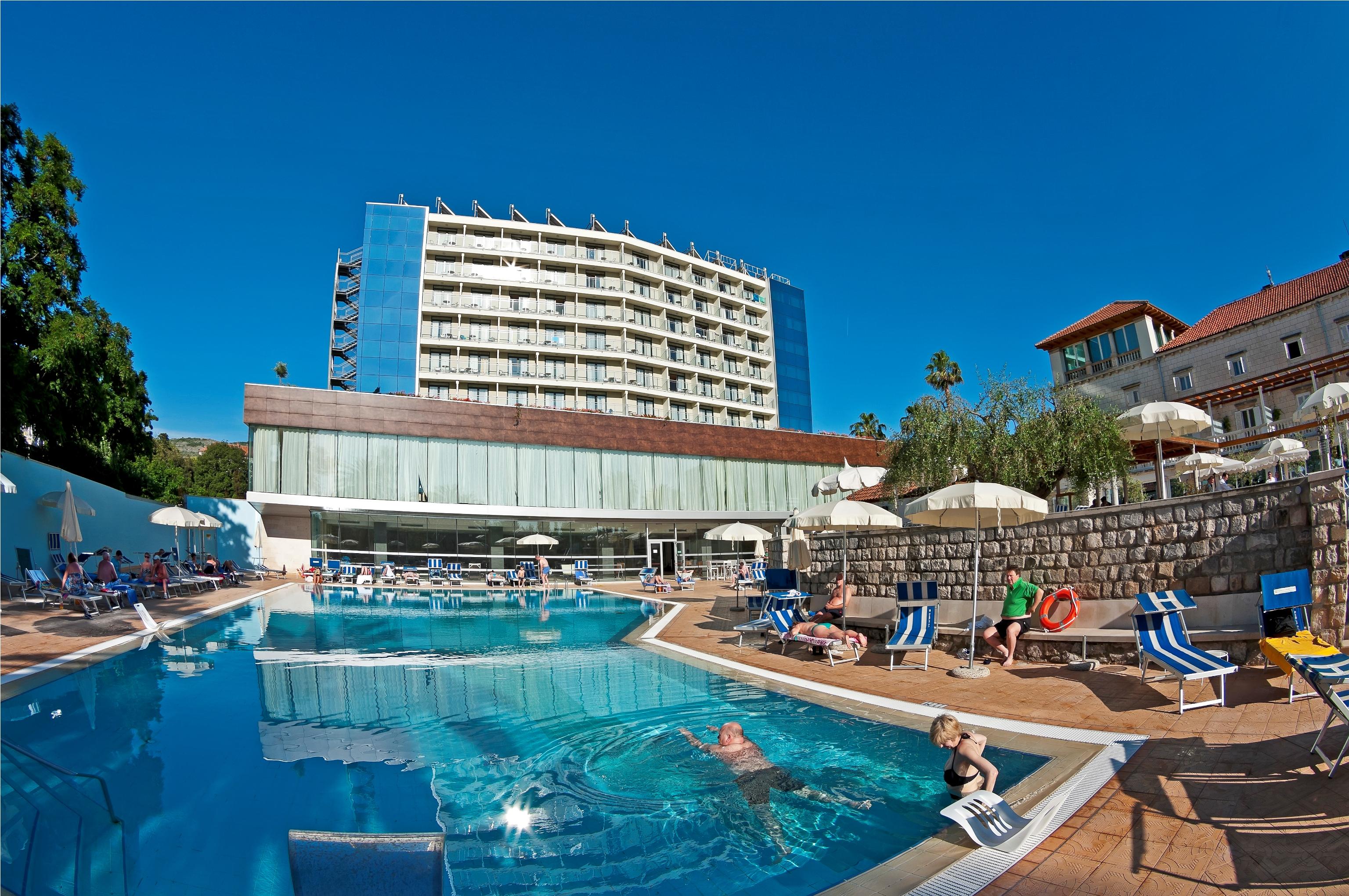Grand Park 4*