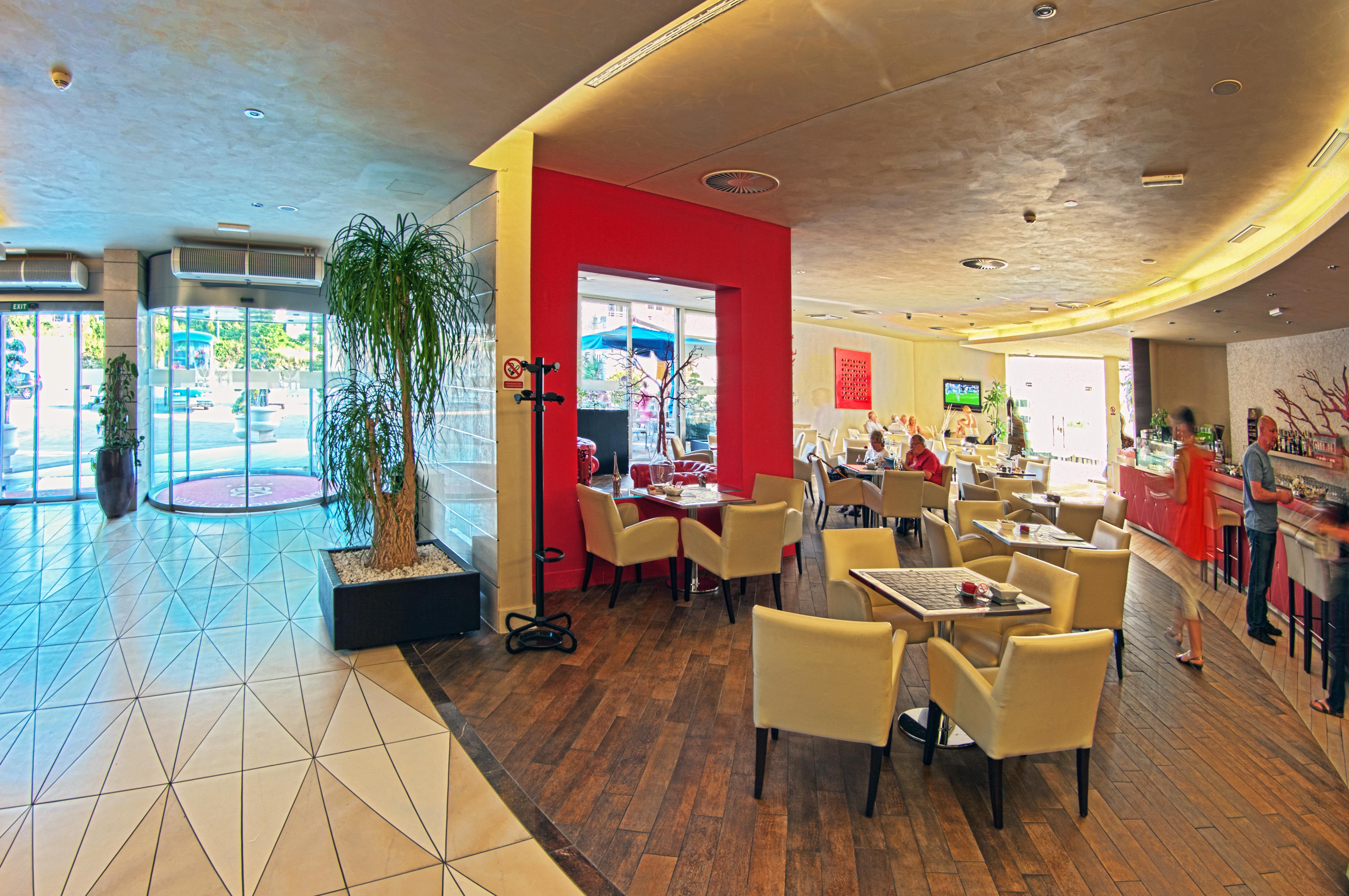 Grand Park Hotel 4*